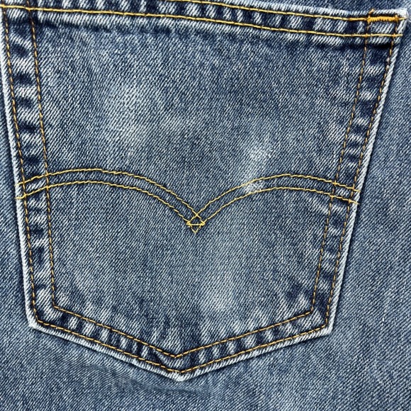 Levi Strauss 550 Relaxed Fit Mens Jeans Blue Denim W42 L32 - Picture 10 of 10